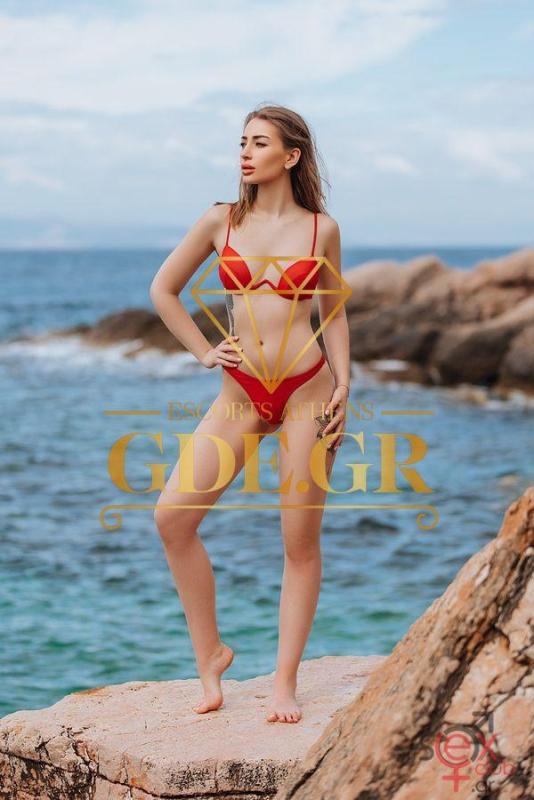 valeria-skinny-ukrainian-gilr-in-athens-9.jpg