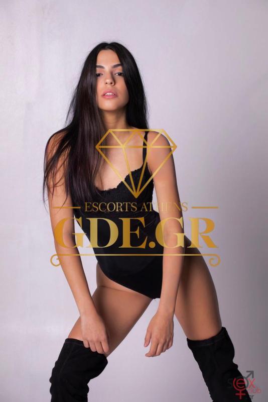 caitlyn-sexy-skinny-latin-vip-escort-9.jpg