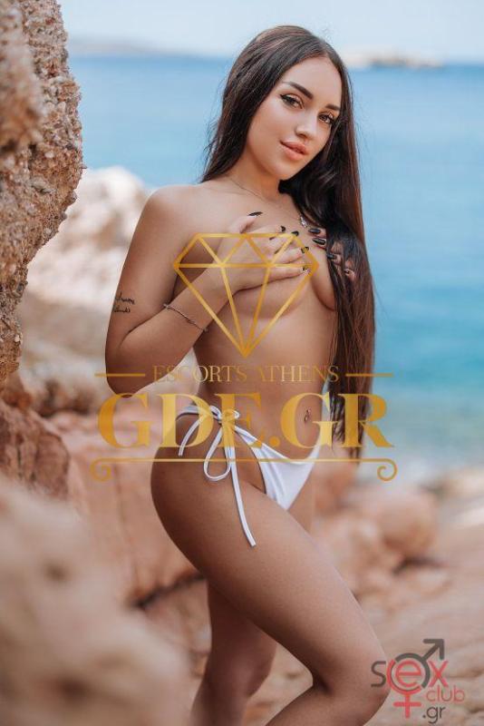tina-petite-teen-ukrainian-girl-in-athens-7.jpg