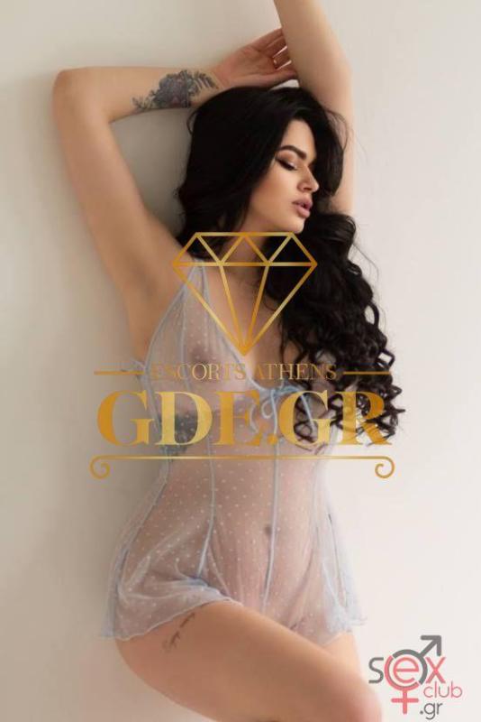 regina-busty-brunette-ukrainian-girl-in-athens-8.jpg