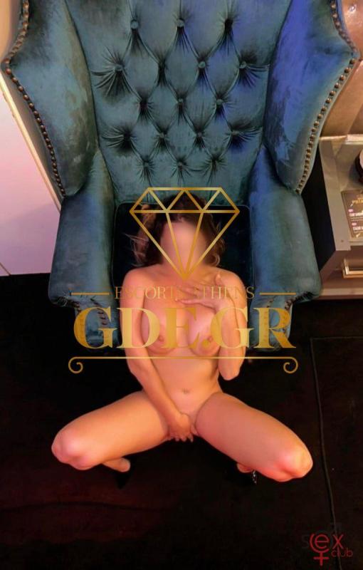 laura-super-sexy-greek-call-girl-2.jpg