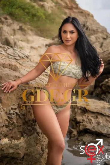NATALIE-CURVY-BRUNETTE-LATIN-GDE-MODEL-IN-ATHENS-5.jpg