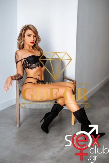 LILITH-SENSUAL-PETITE-LATIN-GDE-MODEL-IN-ATHENS-3.jpg