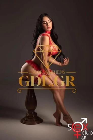 AMANDA-ULTRA-HOT-CURVY-COLOMBIAN-GIRL-IN-ATHENS-11.jpg