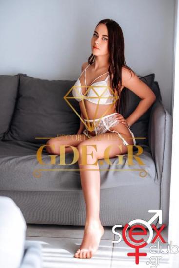 SENSUAL-TEEN-UKRAINIAN-ESCORT-IN-ATHENS-GDE-3-scaled.jpg
