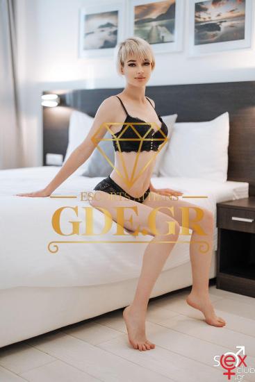ELIN-SENSUAL-SKINNY-TEEN-GIRL-IN-ATHENS-7.jpg