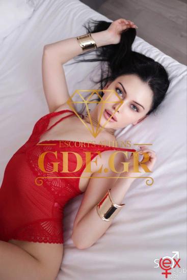 EMMA-ULTRA-EROTIC-BRUNETTE-TEEN-UKRAINIAN-GDE-MODEL-IN-ATHENS-7.jpg