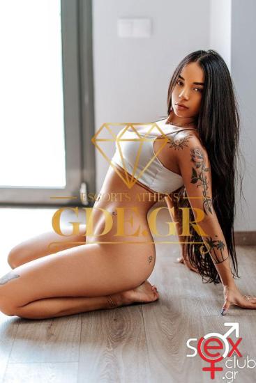 PORNSTAR-SAFYRA-SAFI-GDE-IN-ATHENS-1.jpg