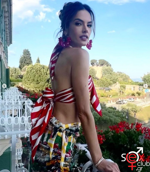 Alessandra Ambrosio.png