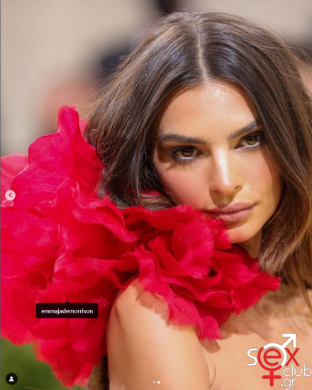 Screenshot 2024-06-18 at 16-14-36 Emily Ratajkowski (@emrata) • Φωτογραφίες και βίντεο στο Instagram.png