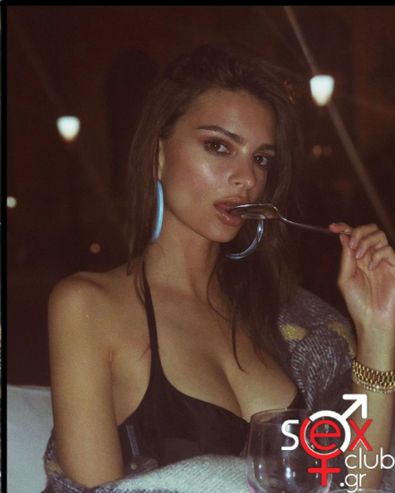 Screenshot 2024-06-21 at 21-51-37 Emily Ratajkowski στο Instagram CITY KINI! All new @inamoratawoman live now.png