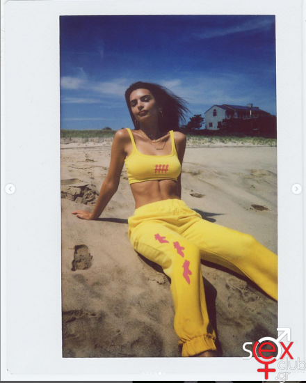 Screenshot 2024-06-23 at 15-49-01 Emily Ratajkowski στο Instagram CITY KINI! All new @inamoratawoman live now.png
