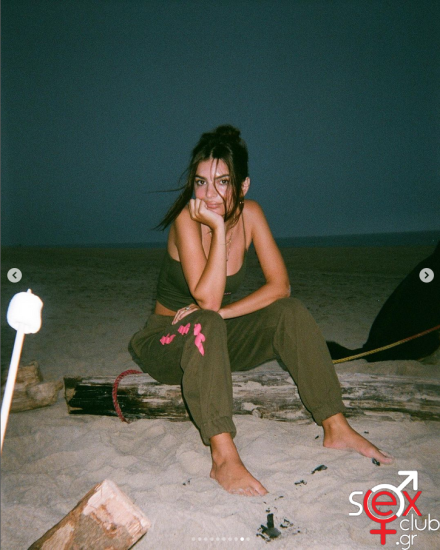 Screenshot 2024-06-23 at 15-49-26 Emily Ratajkowski στο Instagram CITY KINI! All new @inamoratawoman live now.png