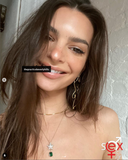 Screenshot 2024-06-30 at 19-41-27 Emily Ratajkowski (@emrata) • Φωτογραφίες και βίντεο στο Instagram.png