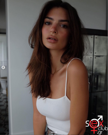 Screenshot 2024-06-30 at 19-47-11 Emily Ratajkowski (@emrata) • Φωτογραφίες και βίντεο στο Instagram.png