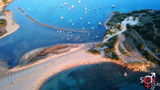 paralia-agios-nikolaos-anavyssos-1.jpg