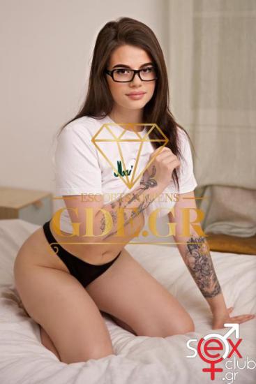 MARINA-SUPER-HOT-TEEN-MOLDOVIAN-GDE-MODEL-IN-ATHENS-6.jpg