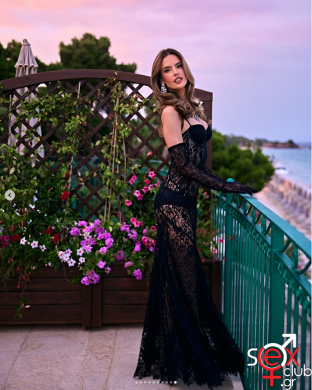 Screenshot 2024-07-07 at 16-15-00 Alessandra Ambrosio (@alessandraambrosio) • Φωτογραφίες και βίντεο στο Instagram.png