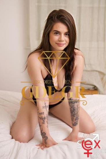 MARINA-SUPER-HOT-TEEN-MOLDOVIAN-GDE-MODEL-IN-ATHENS-2.jpg