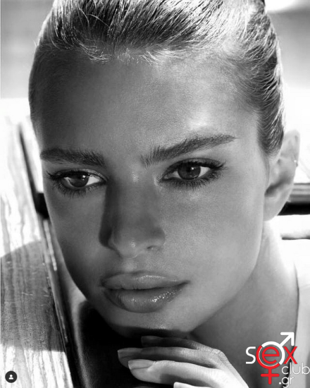 Screenshot 2024-07-14 at 16-40-24 Emily Ratajkowski (@emrata) • Φωτογραφίες και βίντεο στο Instagram.png