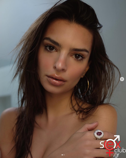 Screenshot 2024-07-14 at 16-43-33 Emily Ratajkowski (@emrata) • Φωτογραφίες και βίντεο στο Instagram.png