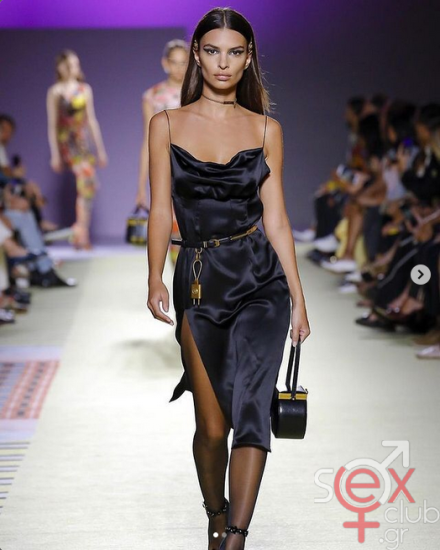 Screenshot 2024-07-21 at 18-32-25 Emily Ratajkowski (@emrata) • Φωτογραφίες και βίντεο στο Instagram.png