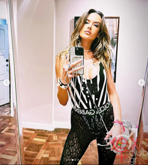 Screenshot 2024-07-21 at 19-10-49 Alessandra Ambrosio (@alessandraambrosio) • Φωτογραφίες και βίντεο στο Instagram.png