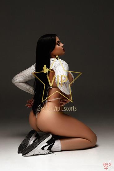 ESCORT-ATHENS-JADE-GREECE-ESCORTS-3-1.jpg