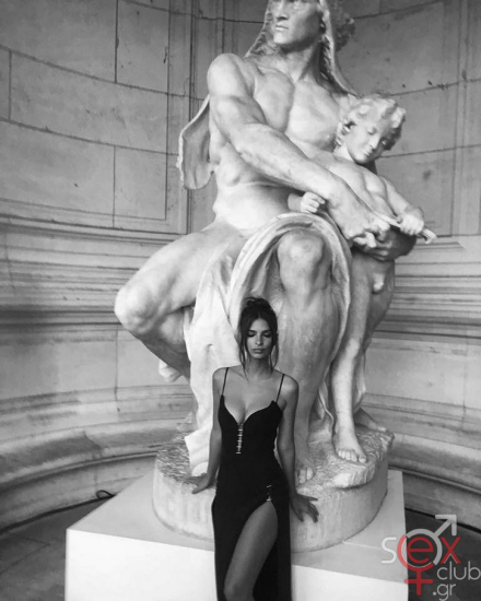 Screenshot 2024-07-27 at 19-51-03 Emily Ratajkowski (@emrata) • Φωτογραφίες και βίντεο στο Instagram.png