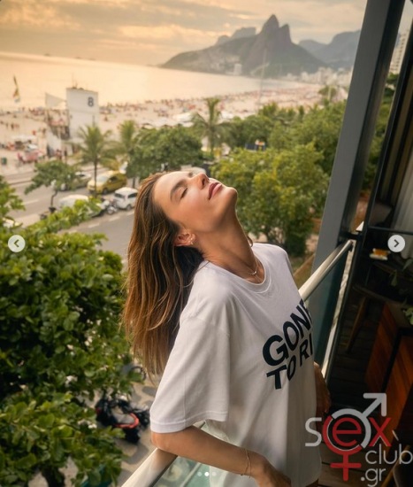 Screenshot 2024-07-28 at 13-59-09 Alessandra Ambrosio (@alessandraambrosio) • Φωτογραφίες και βίντεο στο Instagram.png