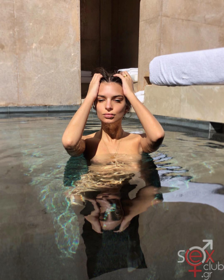 Screenshot 2024-07-27 at 19-54-18 Emily Ratajkowski (@emrata) • Φωτογραφίες και βίντεο στο Instagram.png