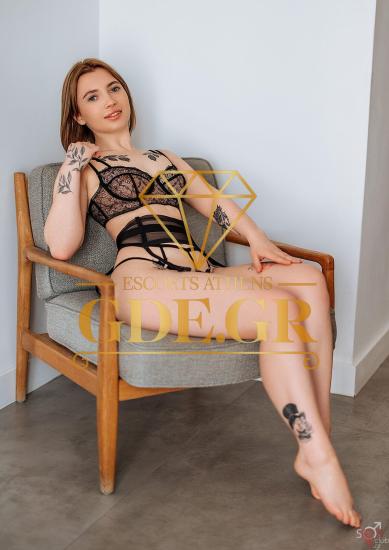 MIRA-PETITE-TEEN-RUSSIAN-GDE-MODEL-IN-ATHENS-3-scaled.jpg