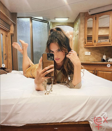 Screenshot 2024-07-28 at 14-08-41 Alessandra Ambrosio (@alessandraambrosio) • Φωτογραφίες και βίντεο στο Instagram.png