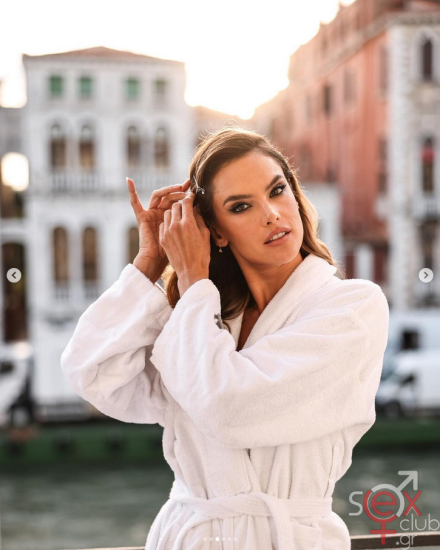 Screenshot 2024-07-28 at 14-26-19 Alessandra Ambrosio (@alessandraambrosio) • Φωτογραφίες και βίντεο στο Instagram.png