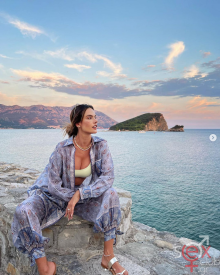 Screenshot 2024-07-28 at 18-12-30 Alessandra Ambrosio (@alessandraambrosio) • Φωτογραφίες και βίντεο στο Instagram.png