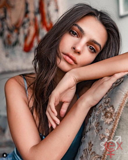 Screenshot 2024-07-27 at 21-31-37 Emily Ratajkowski (@emrata) • Φωτογραφίες και βίντεο στο Instagram.png