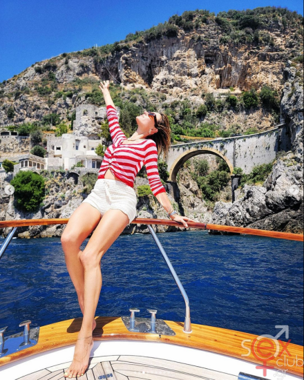 Screenshot 2024-07-28 at 18-30-10 Alessandra Ambrosio (@alessandraambrosio) • Φωτογραφίες και βίντεο στο Instagram.png