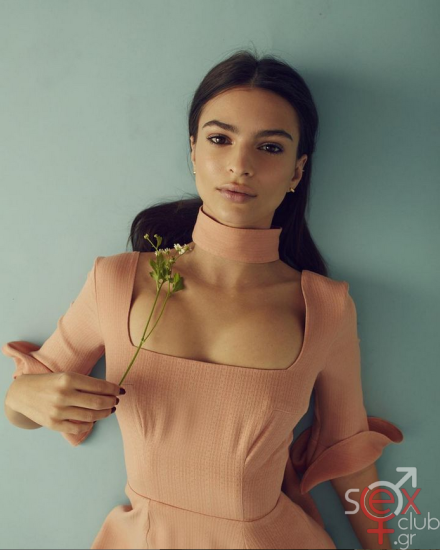 Screenshot 2024-07-27 at 21-42-42 Emily Ratajkowski (@emrata) • Φωτογραφίες και βίντεο στο Instagram.png