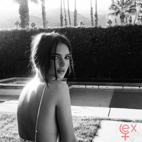 Screenshot 2024-07-27 at 22-28-45 Emily Ratajkowski (@emrata) • Φωτογραφίες και βίντεο στο Instagram.png