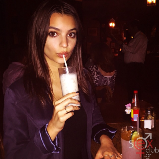 Screenshot 2024-07-27 at 22-28-54 Emily Ratajkowski (@emrata) • Φωτογραφίες και βίντεο στο Instagram.png