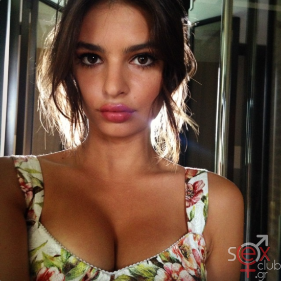 Screenshot 2024-07-27 at 22-36-09 Emily Ratajkowski (@emrata) • Φωτογραφίες και βίντεο στο Instagram.png