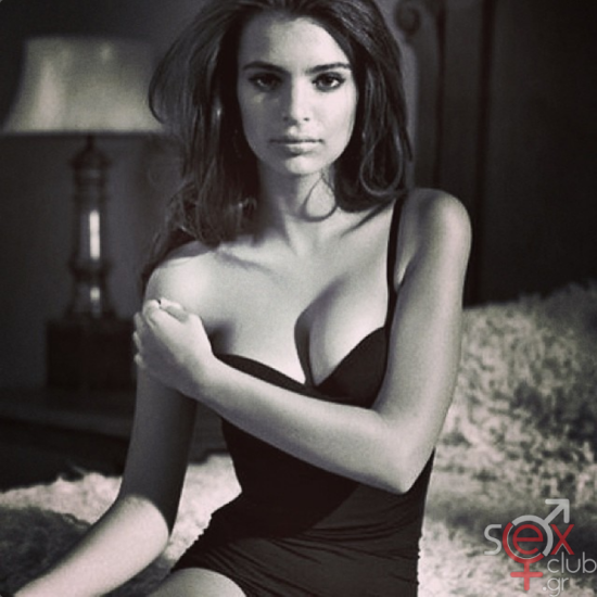 Screenshot 2024-07-27 at 22-39-09 Emily Ratajkowski (@emrata) • Φωτογραφίες και βίντεο στο Instagram.png