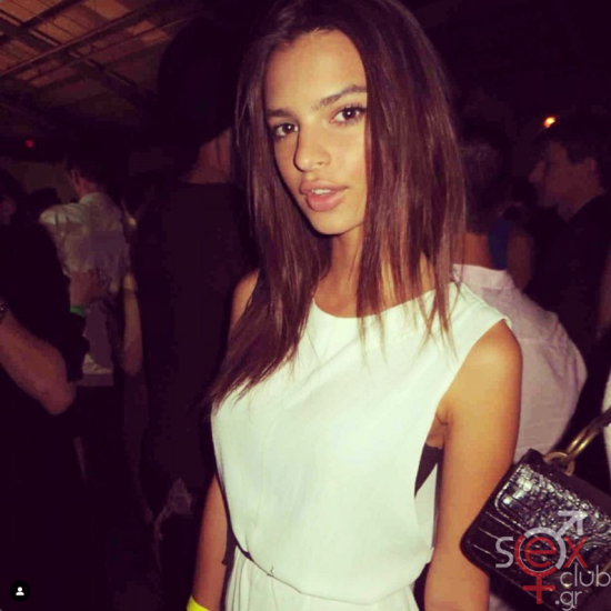 Screenshot 2024-07-27 at 22-47-04 Emily Ratajkowski (@emrata) • Φωτογραφίες και βίντεο στο Instagram.png