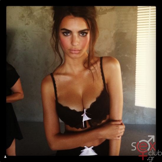 Screenshot 2024-07-27 at 22-47-55 Emily Ratajkowski (@emrata) • Φωτογραφίες και βίντεο στο Instagram.png