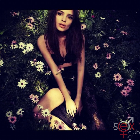 Screenshot 2024-07-27 at 22-48-50 Emily Ratajkowski (@emrata) • Φωτογραφίες και βίντεο στο Instagram.png