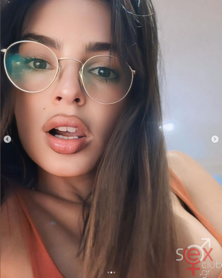 Screenshot 2024-08-12 at 20-32-31 Emily Ratajkowski (@emrata) • Φωτογραφίες και βίντεο στο Instagram.png