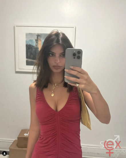 Screenshot 2024-08-12 at 20-33-55 Emily Ratajkowski (@emrata) • Φωτογραφίες και βίντεο στο Instagram.png