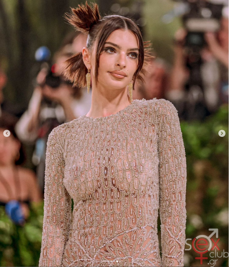 Screenshot 2024-08-12 at 20-34-51 Emily Ratajkowski (@emrata) • Φωτογραφίες και βίντεο στο Instagram.png