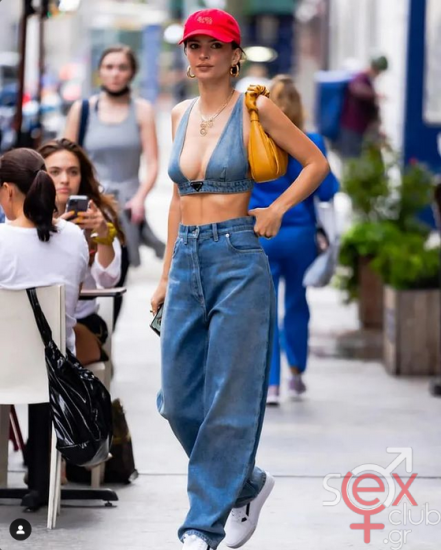 Screenshot 2024-08-12 at 20-57-03 Emily Ratajkowski (@emrata) • Φωτογραφίες και βίντεο στο Instagram.png
