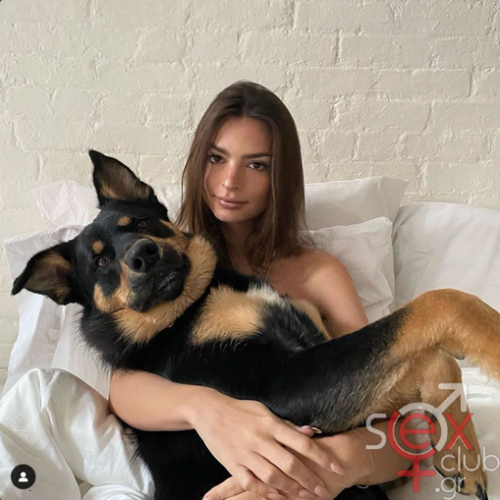 Screenshot 2024-08-12 at 20-58-55 Emily Ratajkowski (@emrata) • Φωτογραφίες και βίντεο στο Instagram.png